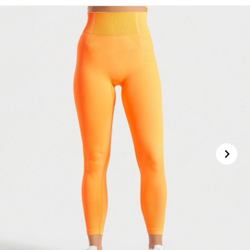 BNWT GYMSHARK ultra seamless in neon orange 🍊